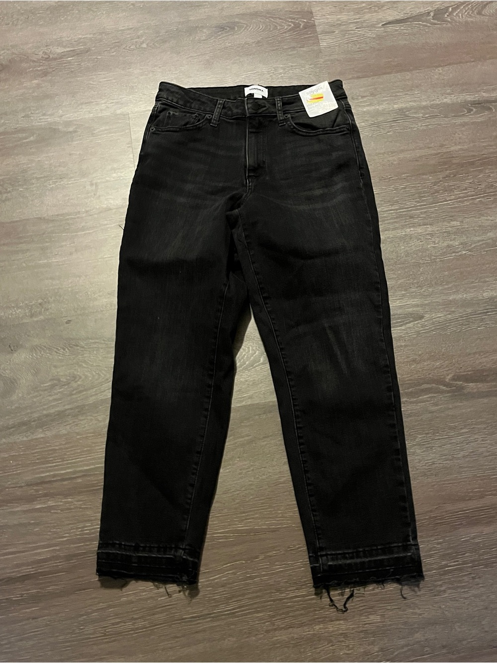 Sonoma Black mid rise slim ankle with Raw Hem size 8